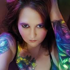 Linda Eggert's Instagram, Twitter & Facebook