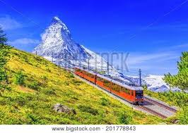 • steagul elvetiei este patrat (nu dreptunghiular). Elvetia Images Illustrations Vectors Free Bigstock