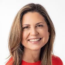 Lisa Hufford's Instagram, Twitter & Facebook