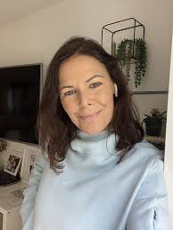 The curse of knowledge: why business writing often fails