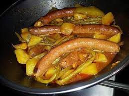 Ragout Au Merguez Pommes De Terre Haricot Vert Et Curry Recette Recette De Ragout Recettes De Cuisine Plat Sans Viande