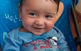 El pequeño Axel se encuentra en Terapia Intensiva