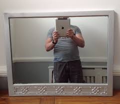 Selling things online is a great way to make a quick buck, but it comes with its own particular set of challenges. People Selling Mirrors On Twitter Evening