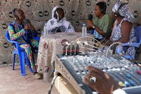 Chords for can mali can. Radio In Mali Can Empower Women By Remembering They Are Part Of A Social Web