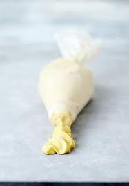 Pate A Choux Recette Classique Et Facile Recette Patissiere Choux Creme Patissiere Creme Patissiere