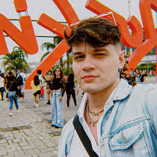 Dave Sousa (@davessza) • Instagram photos and videos