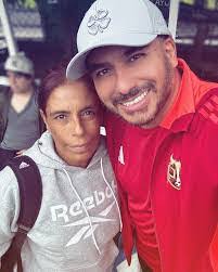 Alex Gutt's Instagram, Twitter & Facebook