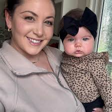 It just wouldn't be Christmas without these Chocolate Thin Mint Brownies!  Get the recipe:  http://www.sixsistersstuff.com/2011/04/chocolate-thin-mint-brownies.html