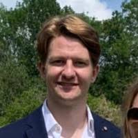 1800+ "(venner)" profiles