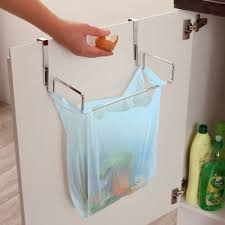 Le Support De Porte Pour Sac Poubelle Vitrine Magique Vitrine Magique Sac Poubelle Astuce Rangement