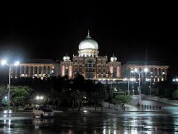 Mahathir mohamad received the prime minister upon arrival at pm office putrajaya. Prime Minister S Office Review Of Perdana Putra Putrajaya Malaysia Tripadvisor