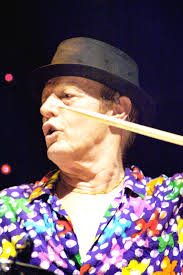 Burnley-born Hollies star Bobby Elliott drums up support for campaign