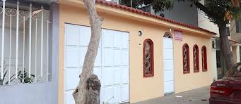 Utiliza nuestros filtros de búsqueda y accede a las mejores propiedades del país! Casa En Venta En Guayacanes Villa De Una Planta Geobienes