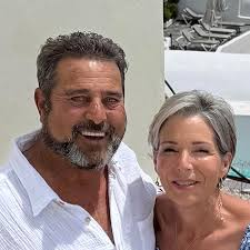 Any live Hawaiian music and hula in South Maui?