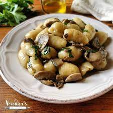 Gnocchi Ai Funghi Ricetta Bimby Veronica S Cook More Bloglovin Ricette Piatti Vegan Cucine