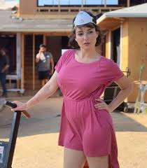 Milana Vayntrub is wonderful Porn Pic - EPORNER