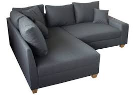 Share on facebook share on twitter. Ein Kleines Graues Ecksofa Mit Vielen Kissen Kleines Ecksofa Ecksofa Sofa