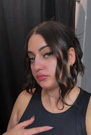 Hey ladies! I'm Elizabete, I'm 23 and stay in Perimeter/Sandy Springs. I go  to GSU. I also am taking an internship this semester and work full time, so  I stay busy😅 I'm