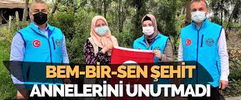 Ersan şen biyografisi ersan neşeli, 16 temmuz 1966 tarihinde nevşehir, avanos, çalış kasabası'nda doğmuştur. Bem Bir Sen Sehit Annelerini Unutmadi