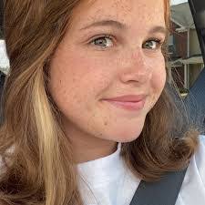 Danielle Fore's Instagram, Twitter & Facebook