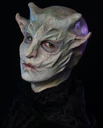 Zhihan "Sandra" Jia (@3sandra_jzh)'s SFX final was out of this world! In  our SFX class, our students complete all steps of creating their own  creature makeup in foam latex, from design to