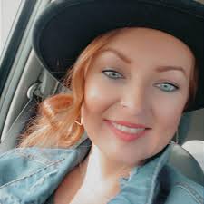 Twisted Vintage- Mara rivera