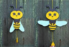 Gelb und schwarz bietet sich als wer die vorlagen nicht verwenden will, kann auch neutrale bienen ganz einfach basteln. Hampelinsekten Biene Bastelanleitung