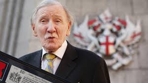 Sprechender Hut in "Harry Potter": Schauspieler Leslie Phillips ist tot