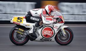 Australian Kevin Mcgee Gives The Yamaha Yzr 500 The Stick At The 1989 Australian Grand Prix Phillip Island The Lucky Strike Team Wasn T Con Imagenes Yamaha Nordico Motos