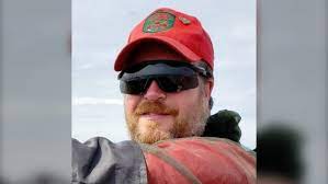 A man, one with true strength, is recognized by his virtue and that very word derives from the latin word for man, vir. Crown Seeks Six Year Prison Sentence For Ranger Who Rammed Gate At Rideau Hall Cp24 Com