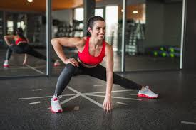 4 248 Lunges Exercise Stock Photos And Images 123rf