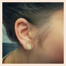 Surrounded by such beautiful scenery, some spring breakers are happy to just relax during the day while enjoying cancun's. Pin By Mikaela Lee On Piercings By John The Piercer Pretty Ear Piercings Helix Piercing Front Helix Piercing