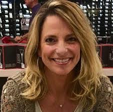 Janette Brooks's Instagram, Twitter & Facebook