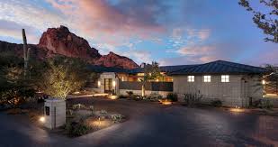 Camelback Mountain Contemporary Front Entry Drive Contemporary Landscape Phoenix By Greey Pickett