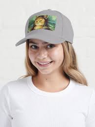 Gorra con la obra «Gata Lisa» de Kla357