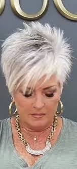 Jeanette Behm's Instagram, Twitter & Facebook