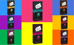 Carte noire favour the traditional box shape and have gone for black and shiny tones, staying classy. Cafe Carte Noire Lance Des Capsules Biscuiterie Confiserie Petit Dejeuner