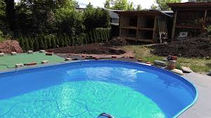 Entsorgung Des Erdaushubs Und Anlegen Des Neuen Rasen An Der Pool Aussenanlage In Den Letzten Blogeintragen Habe Ich Den Bau Pool Terrasse Pool Swimming Pool