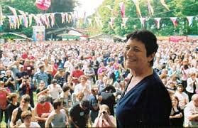 L'entrée est gratuite pour les enfants de moins de 14 ans accompagnés. Des Milliers De Camarades Affluent A Presles