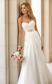 2015 Trend Chiffon Strapless Sweetheart Slim A Line Wedding Dress With Crystal Brooch Wedding Dresses Chiffon Wedding Dress Beach Beach Wedding Dress
