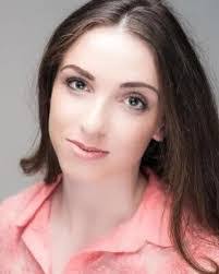 Lauren Redfern's Instagram, Twitter & Facebook