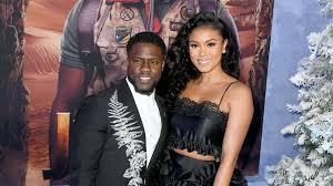 Meet kevin hart's first wife — torrei hart, a comedian who's the mother of two of his kids. Schwangere Freundin Von Kevin Hart Zeigt Nackten Babybauch Promiflash De