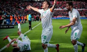Nachrichten und berichte, interviews und geschichten rund um den sv werder bremen. Daring To Try And Daring To Fail Gives Werder Bremen Cause For Optimism Werder Bremen The Guardian