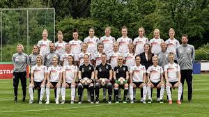 Quizá no está en la mejor etapa, tras su mala actuación en el Seleccion Femenina De Futbol Alemana Grada3 Com