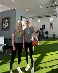 Taylor Janssen (@taylor.janssen) • Instagram photos and videos