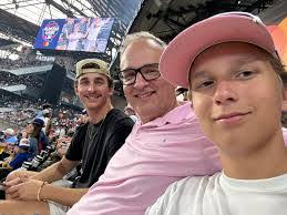 Alex Hagan's Instagram, Twitter & Facebook