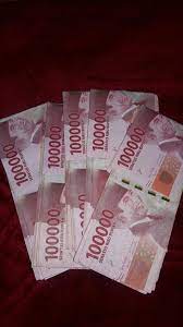 Banyak orang yang ingin menghasilkan uang yang banyak tetapi dengan cara yang haram. 180 Ide Uang Rp 100 000 000 Ku Di 2021 Uang Pencucian Uang Hukum Tarik Menarik