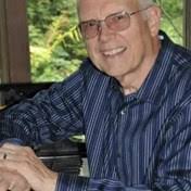 Daniel Sadlon's Instagram, Twitter & Facebook