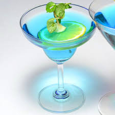 Recette Cocktail Blue Lady Cocktail Mag Recette Recette Cocktail Gin Cocktail Gin