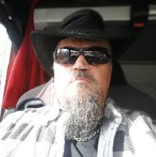 Unser Hitparaden-Roadtrip ist gestartet! 🎸🚘 👉 Welcher Song darf auf  eurem Roadtrip niemals fehlen? Schreibt's uns in die Kommentare! 💛 #swr  #swr1 #hitparade #roadtrip #musik #klassiker #rock